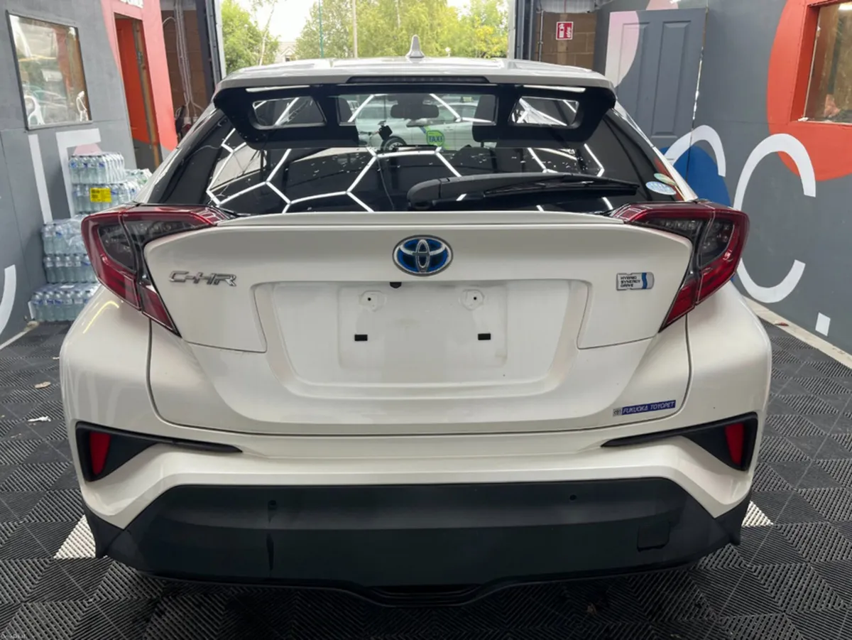 Toyota C-HR 2019 TOYOTA C-HR G 1.8 AUTOMATIC / CRU - Image 4