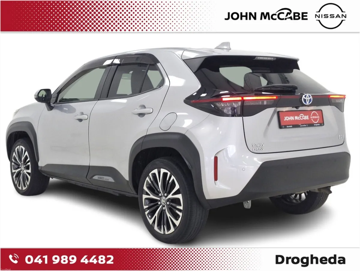 Toyota Yaris Cross HYBRID LUNA SPORT AUTOMATIC  *R - Image 5