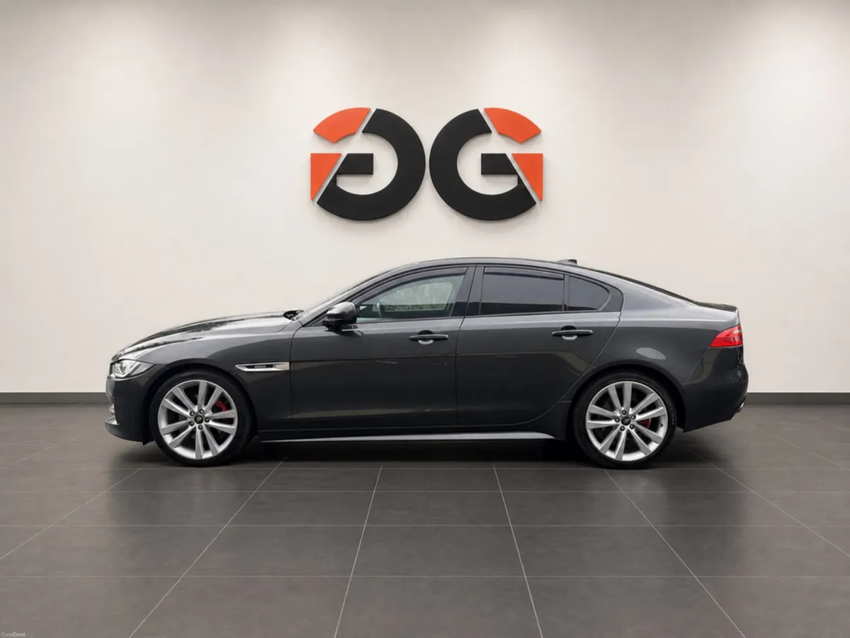 Jaguar XE 2.0 D R-SPORT 180PS 4DR AUTO - Image 2