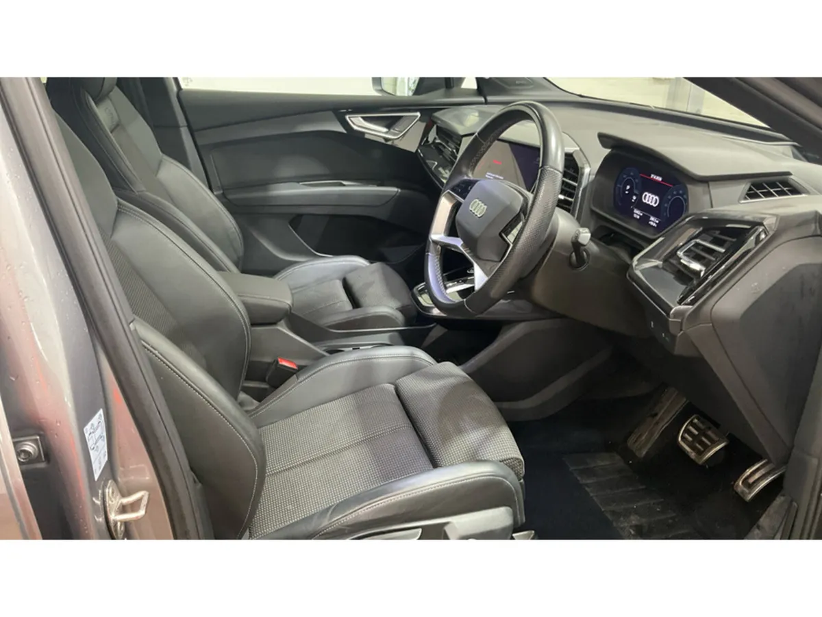 Audi Q4 e-tron *BIG BATTERY & HIGH SPEC* 40 E-TRON - Image 5