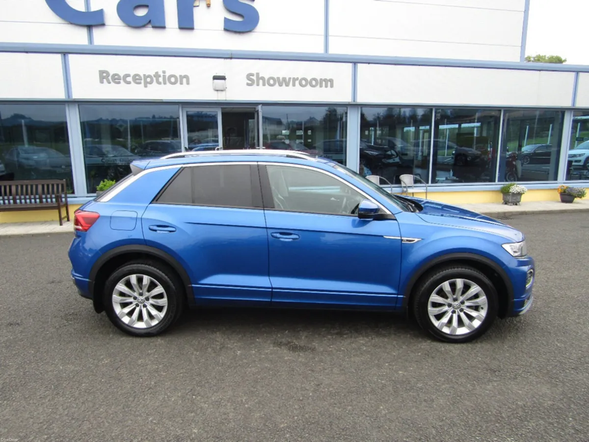 Volkswagen T-Roc R-LINE 1.5 TSI MANUAL 6SPEED FWD - Image 3