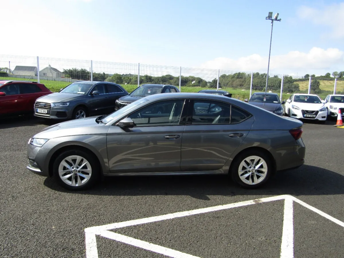 Skoda Octavia AMBITION 2.0 TDI 150 - Image 6