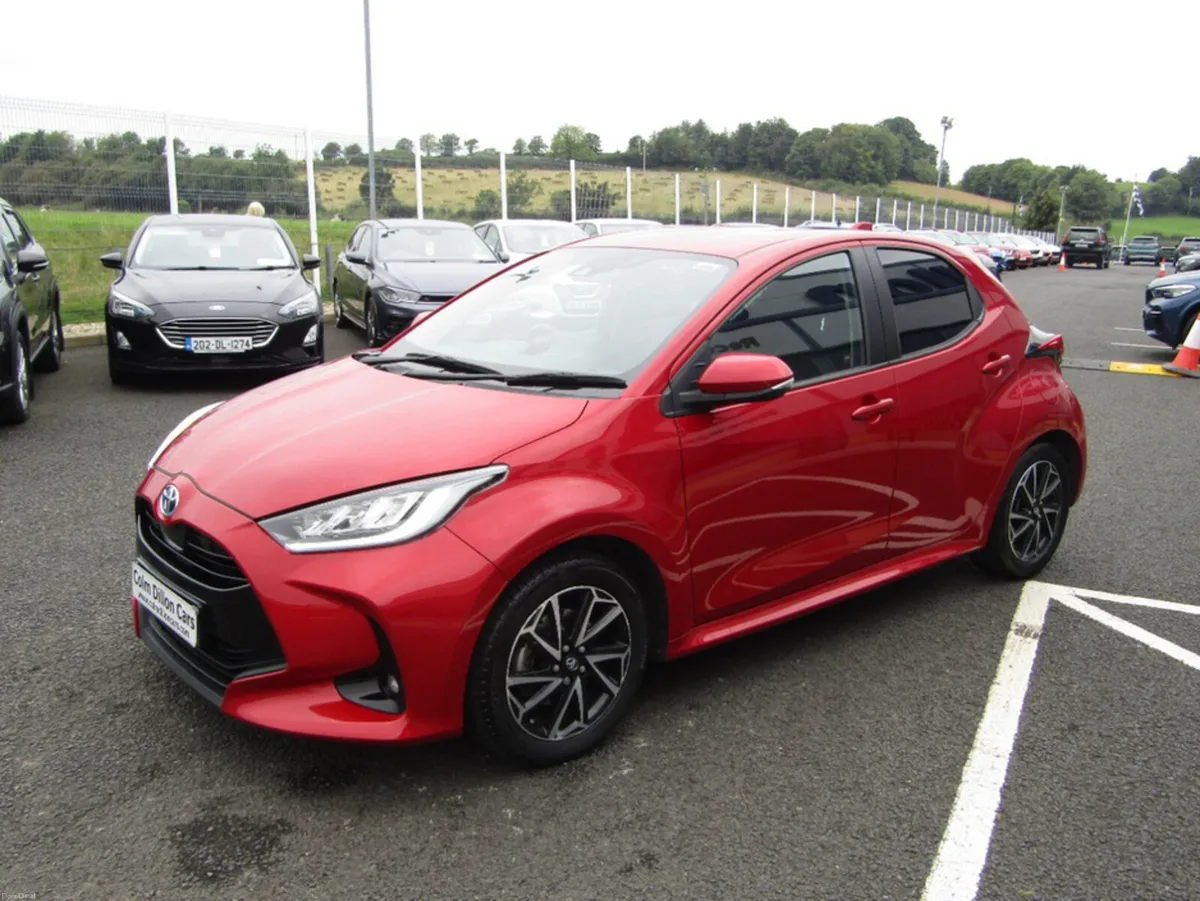 Toyota Yaris DESIGN HEV CVT - Image 5