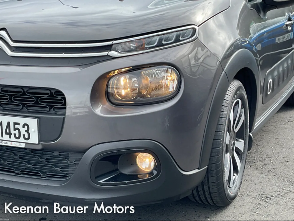 Citroen C3 FEEL EXCLUSIVE 1.2 PURETECH 83 4 4DR - Image 3