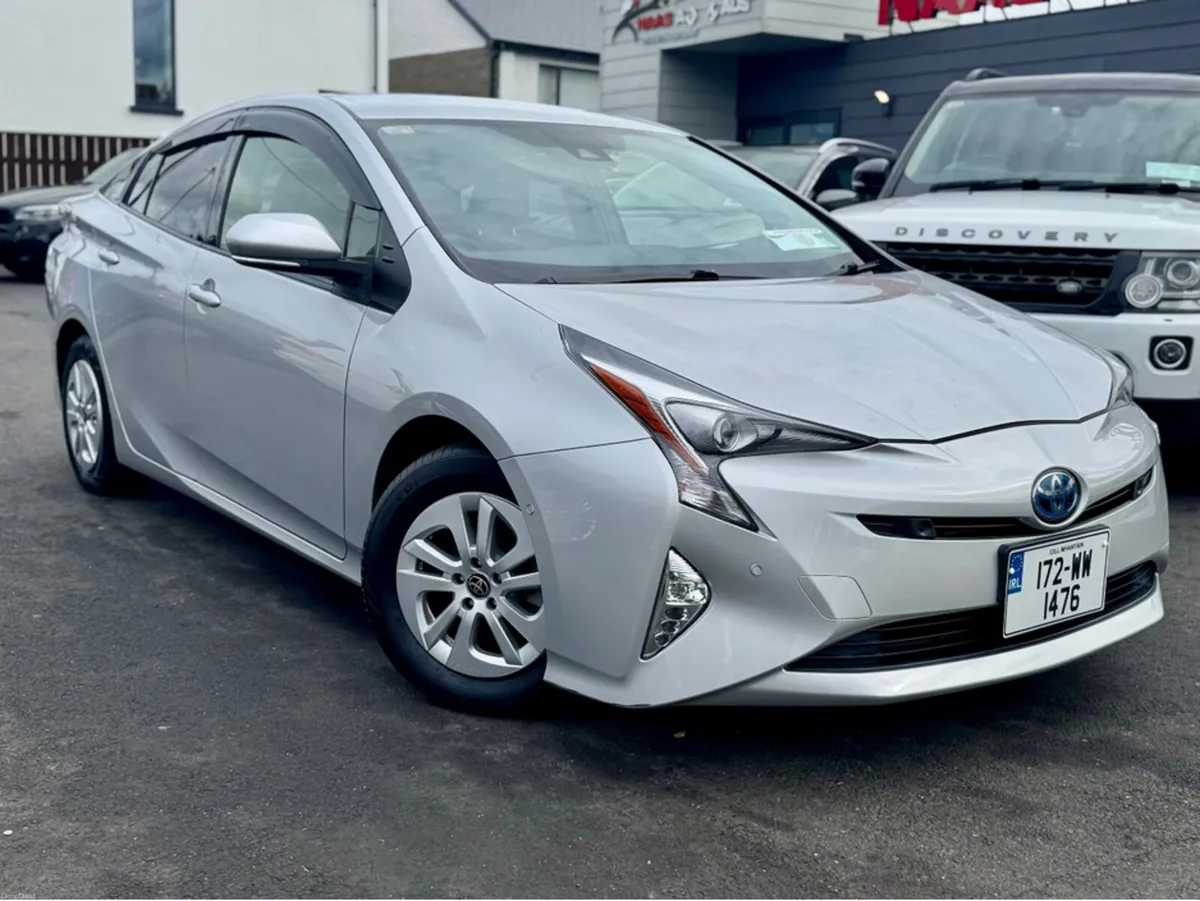 Toyota Prius DAA-ZVW50 5DR AUTO - Image 1