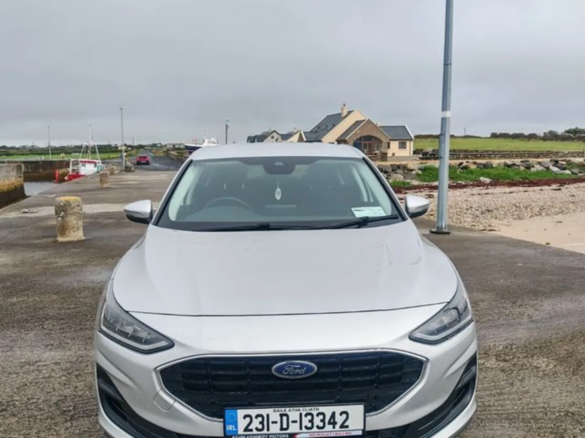 Ford Focus Connected 5D 1.5TD120 S6.2 A8 - Image 2