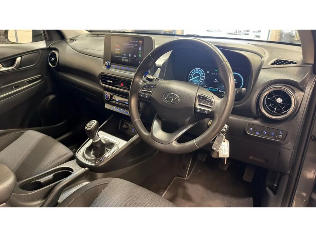 Hyundai KONA KAUAI EXECUTIVE MILD HYBRID 5DR DIESE - Image 4