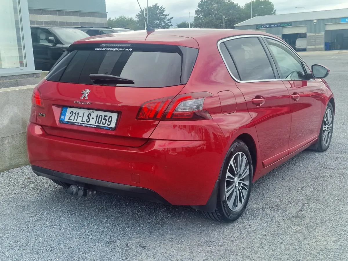 Peugeot 308 Allure 1.5 HDI 130 6.3 4DR - Image 3