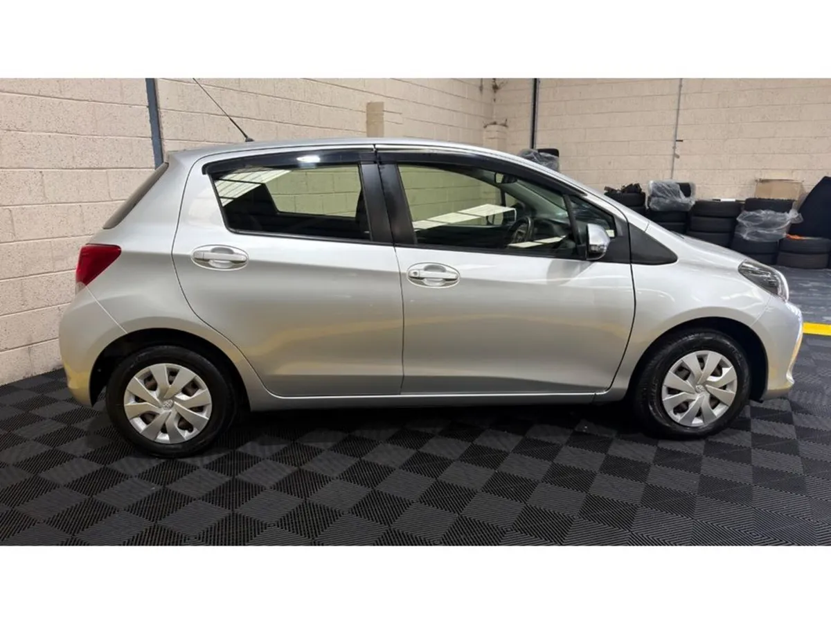 Toyota Vitz KSP130 5DR AUTO - Image 6