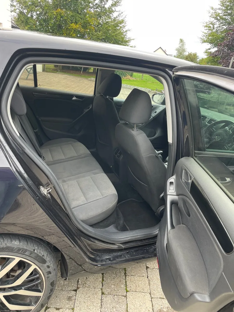 Volkswagen Golf 2012 - Image 5