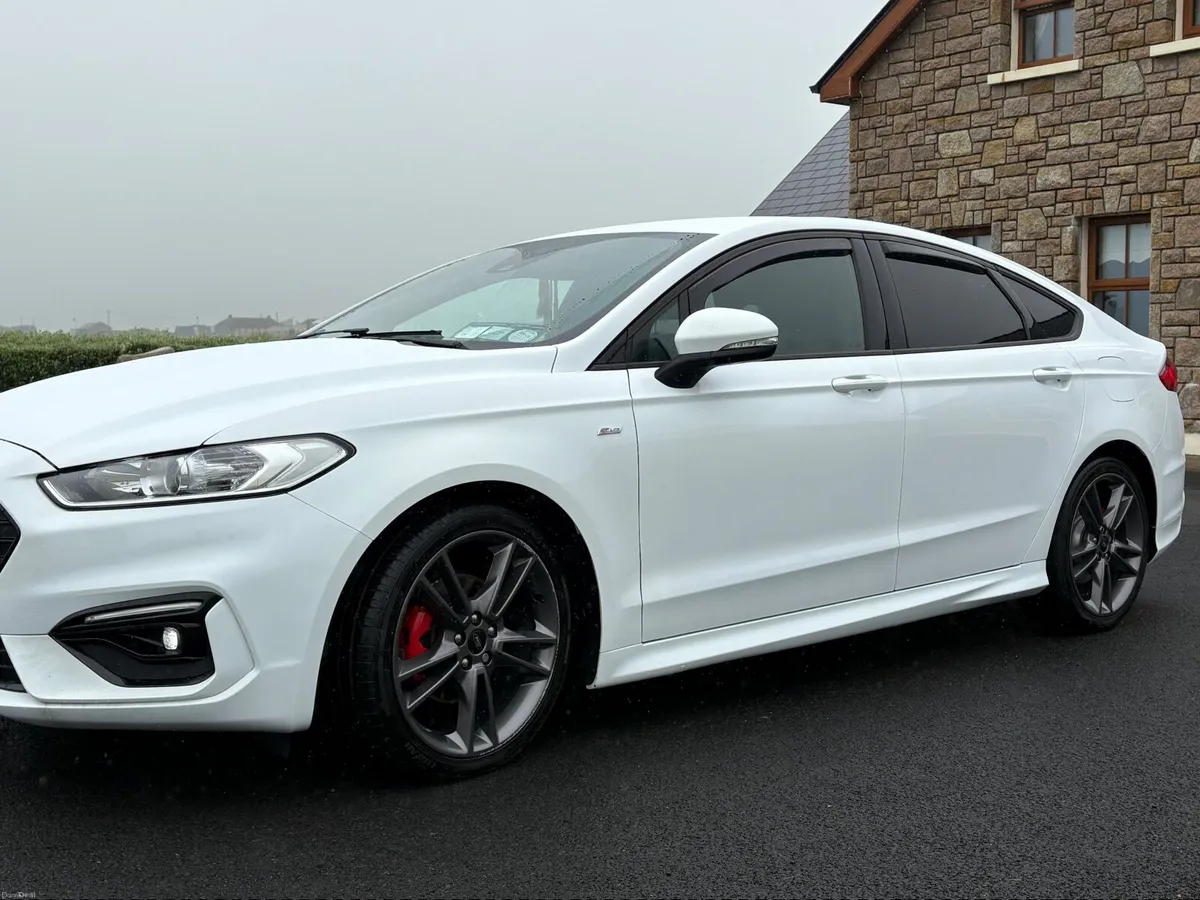 Ford Mondeo 2021 - Image 2