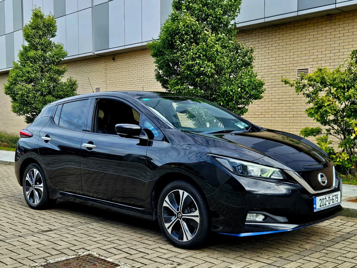 62KWH BIG BATTERY - SV PREMIUM - LEATHER - 120TAX - Image 4