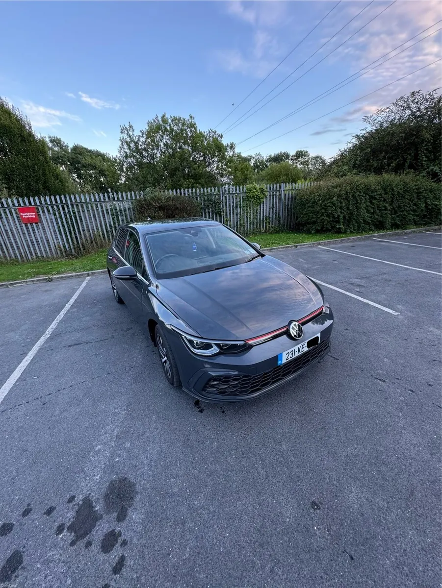 2023 Volkswagen Golf Mk8 eHybrid Style 204BH - Image 2