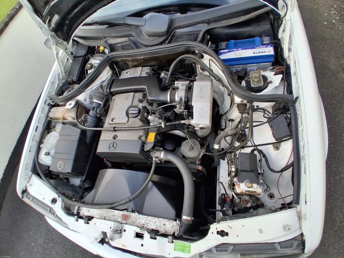 Mercedes-Benz E-Class 1997 - Image 3