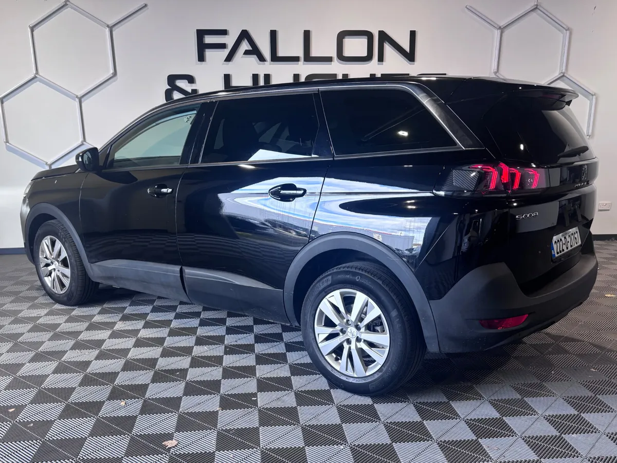 Peugeot 5008 1.2 7 SEATER LOW KMS 2022 - Image 3