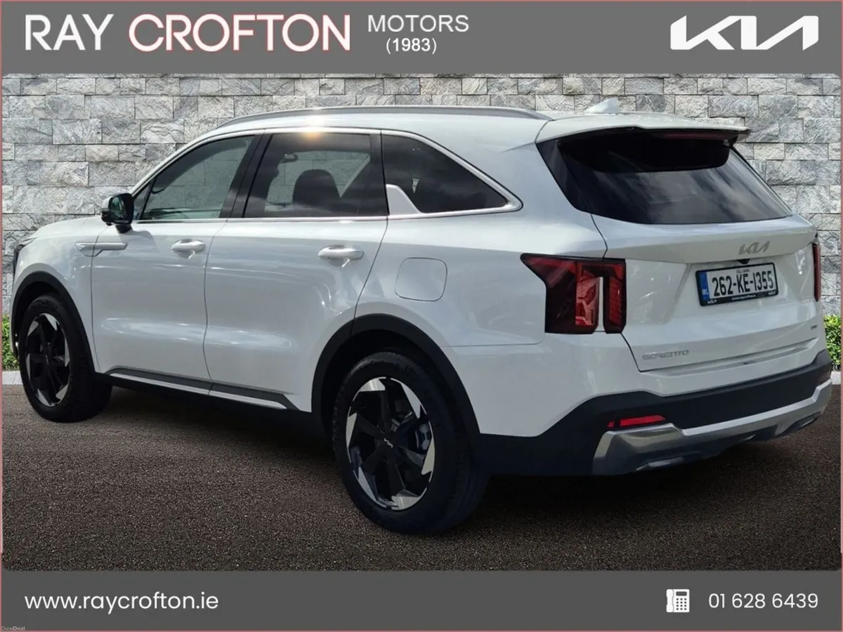 Kia Sorento 1.6 PHEV *3.9% APR* - Image 3