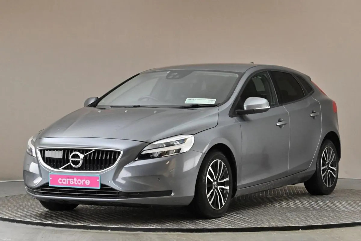 Volvo V40 2.0 D2 AUTO MOMENTUM EDITION - Image 3