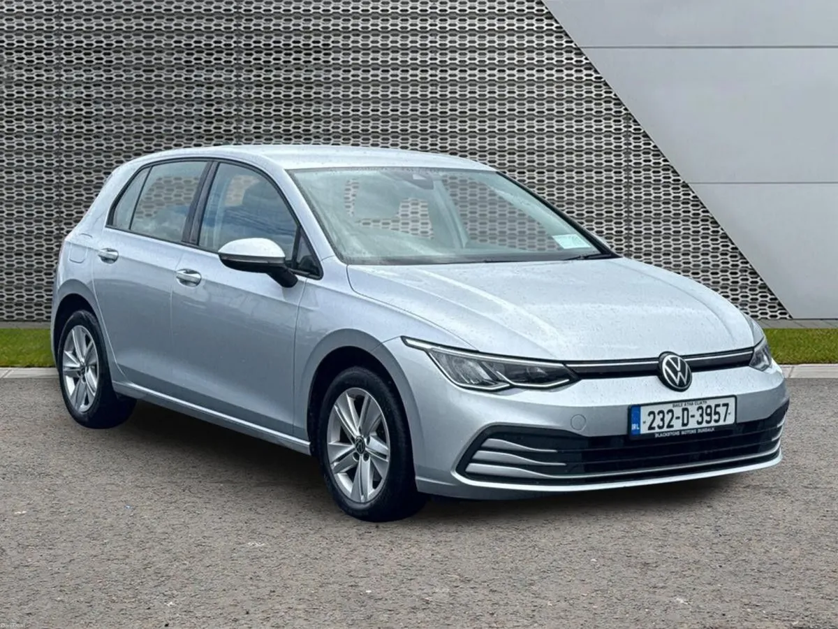 Volkswagen Golf 1.0 TSI 110HP Life - Image 1
