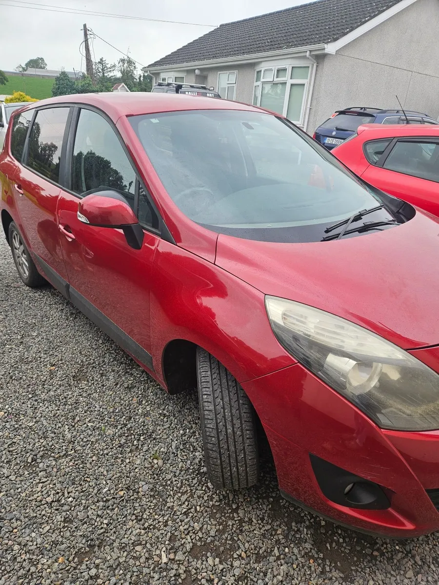 Renault Grand Scenic 2010 - Image 4