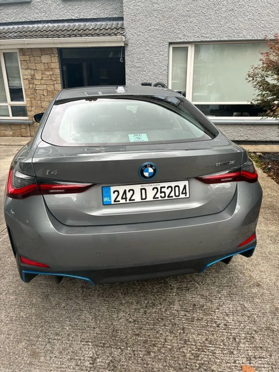 2024 Bmw I4 - Image 3