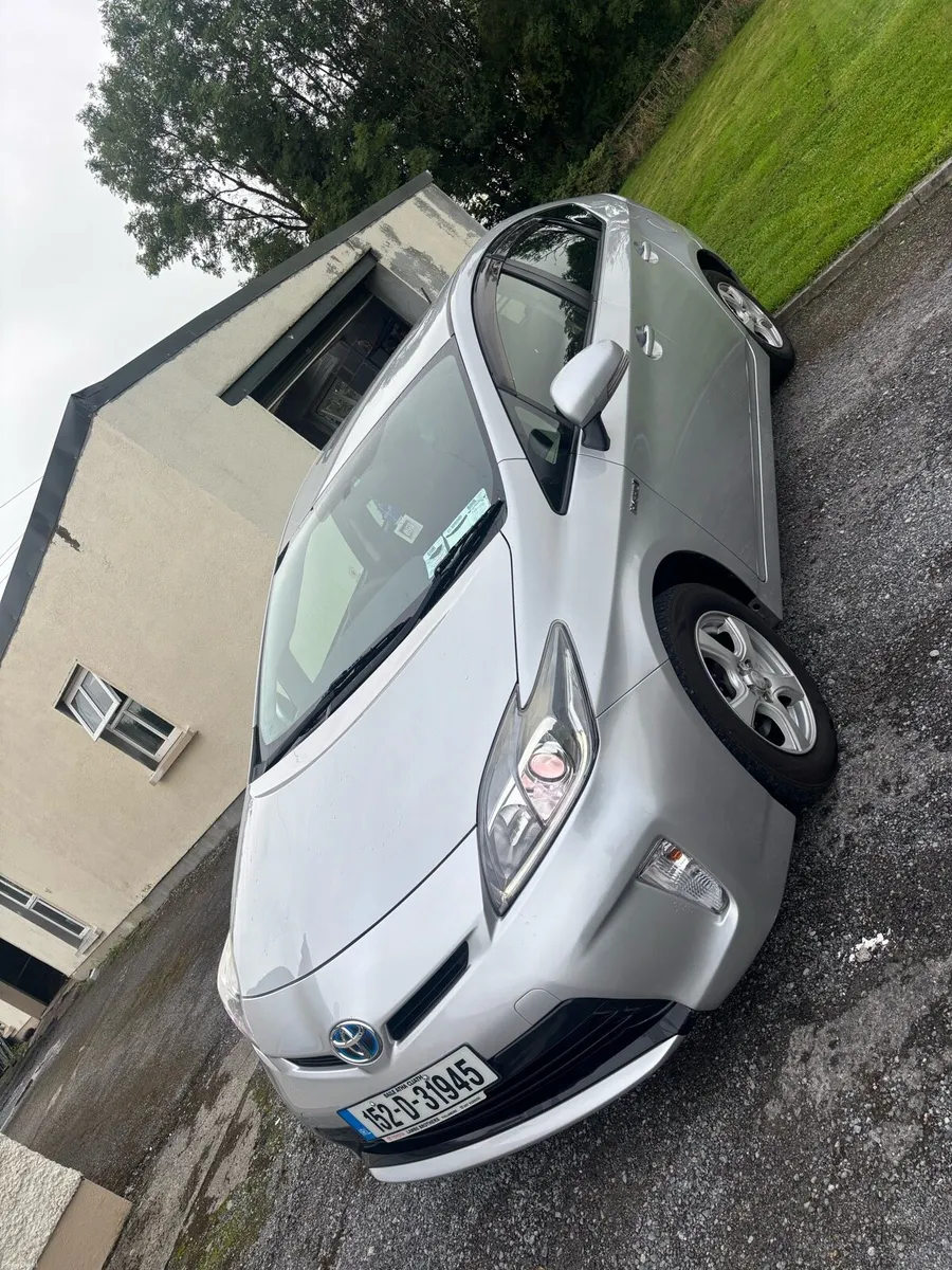 Toyota Prius - Image 5