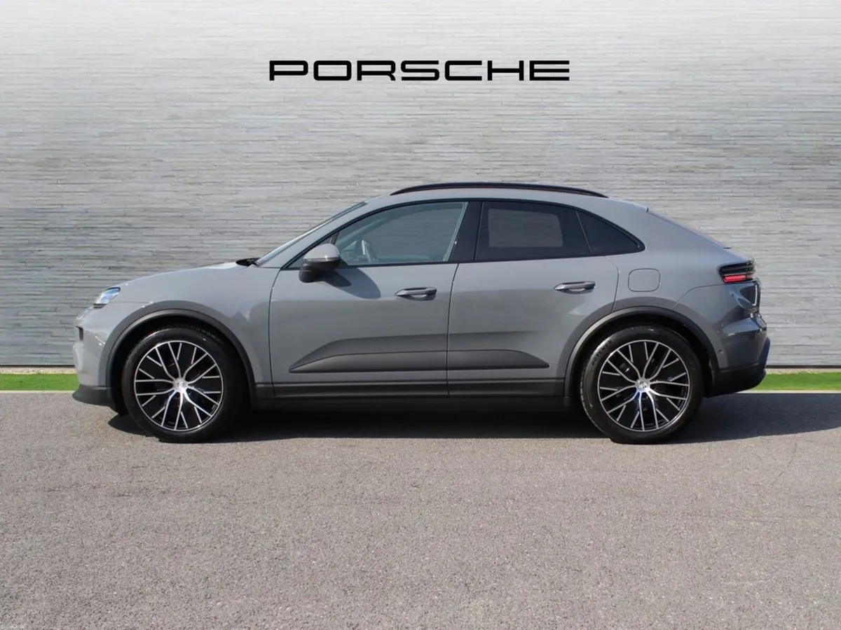 Porsche Macan Electric - Image 3