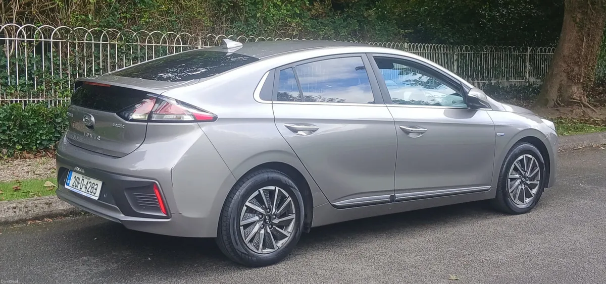 Hyundai IONIQ 2020 38KW EV PREMIUM AUTO 5dr - Image 3