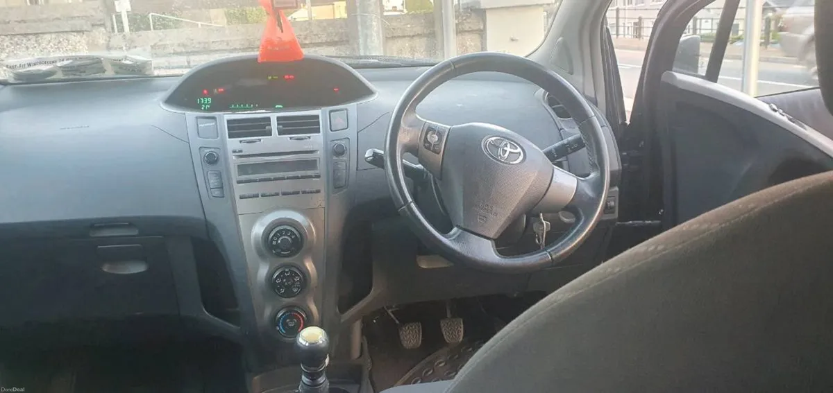 Car - Image 6
