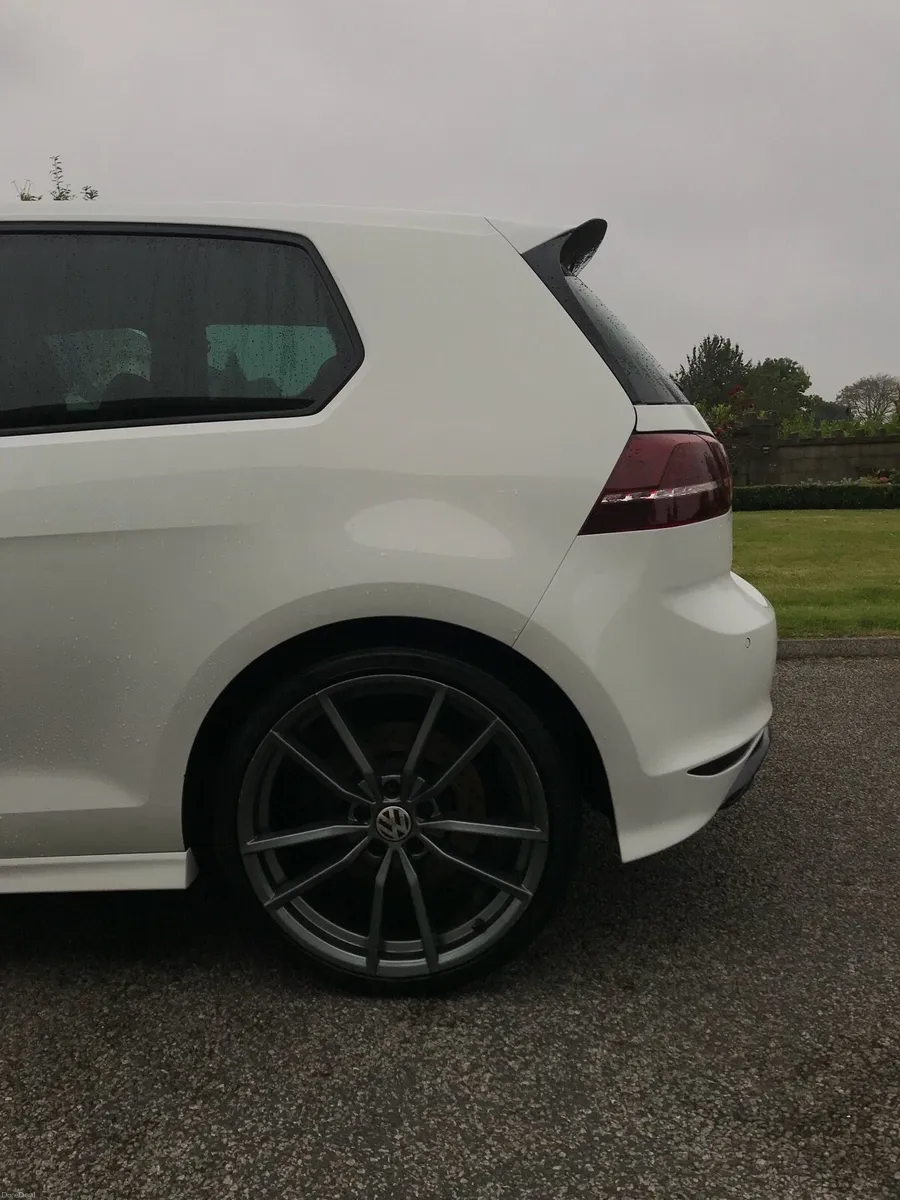 Volkswagen Golf R MK7 2.0 - Image 4