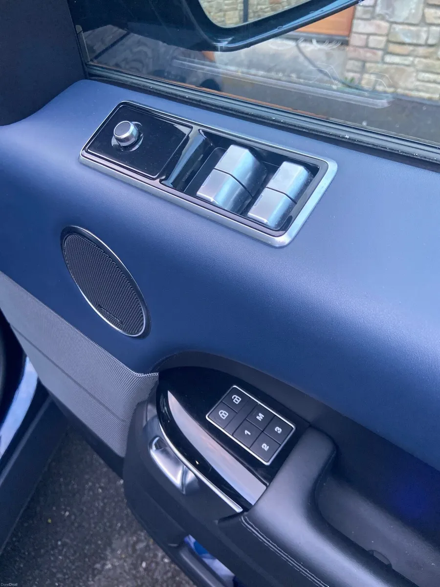 Range Rover Sport - Image 3