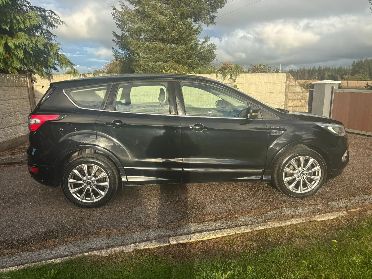 high spec 2.0 diesel Ford Kuga 2018 - Image 3