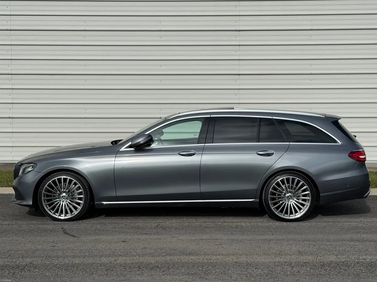 Mercedes E220d PREMIUM PLUS - Image 3