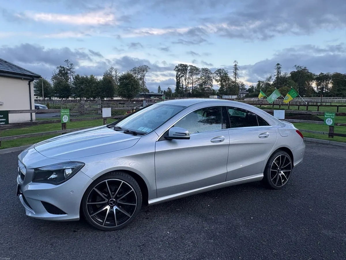 142 Mercedes Cla 220D - Image 2