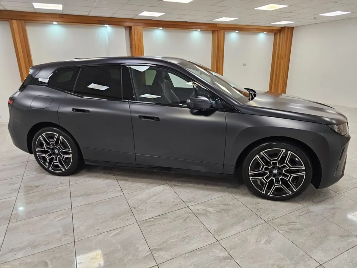 BMW iX STUNNING ! - Image 6