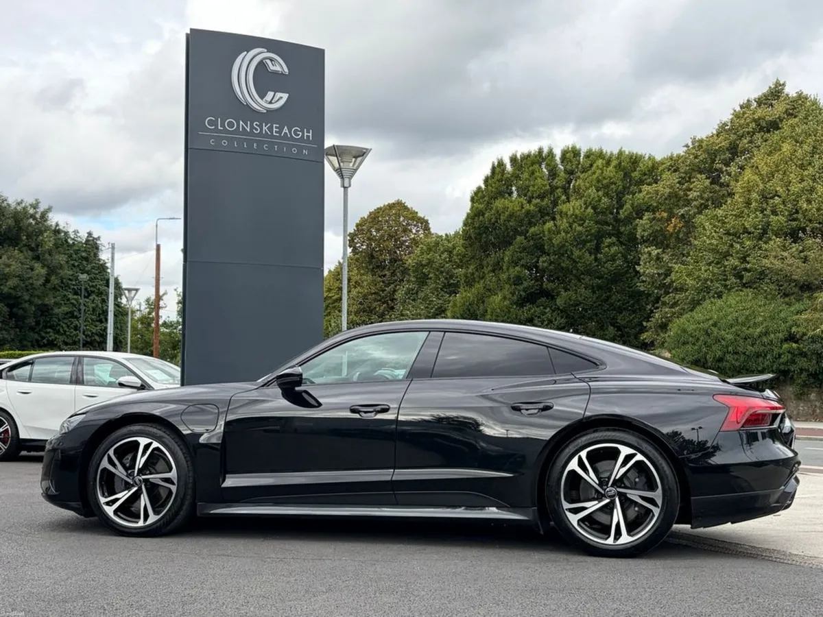 Audi e-tron GT QUATTRO - Image 4