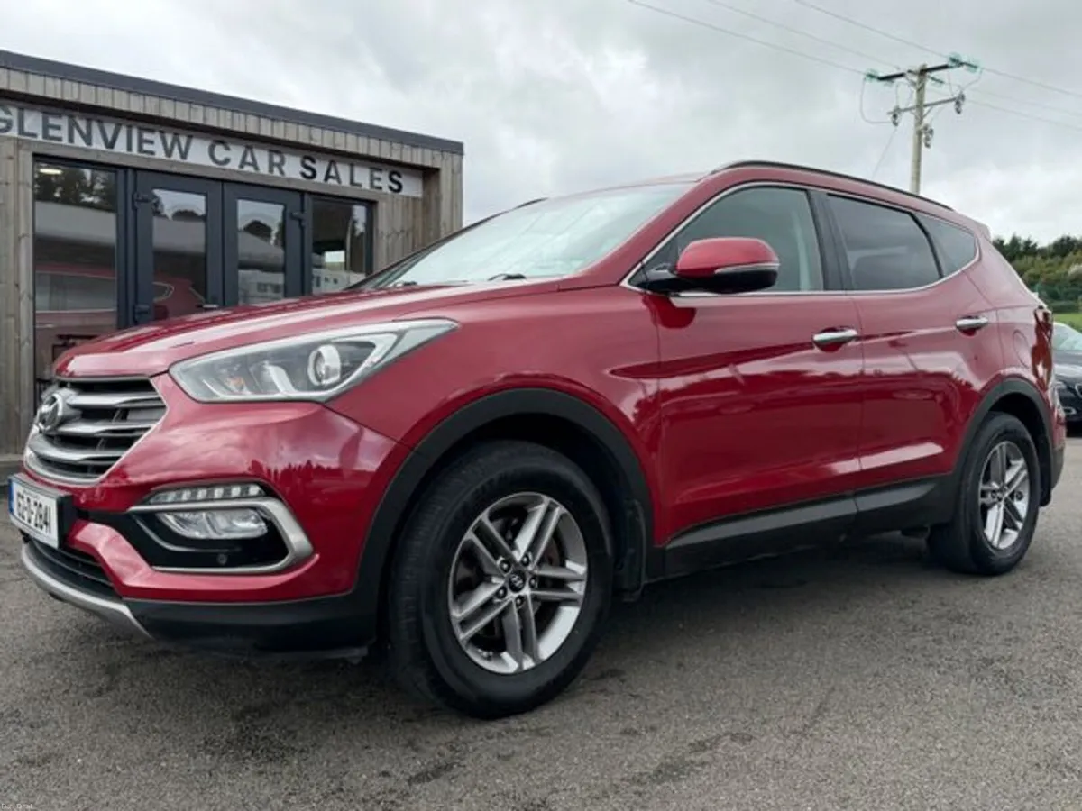 Hyundai Santa Fe Executive 4WD - 7 SEATS - Image 3