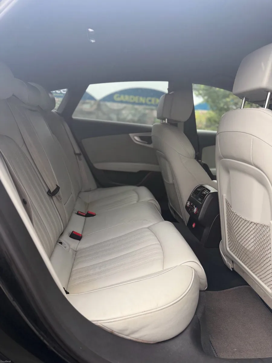 162 Audi A7 3.0TDI S Line Ultra - Image 6