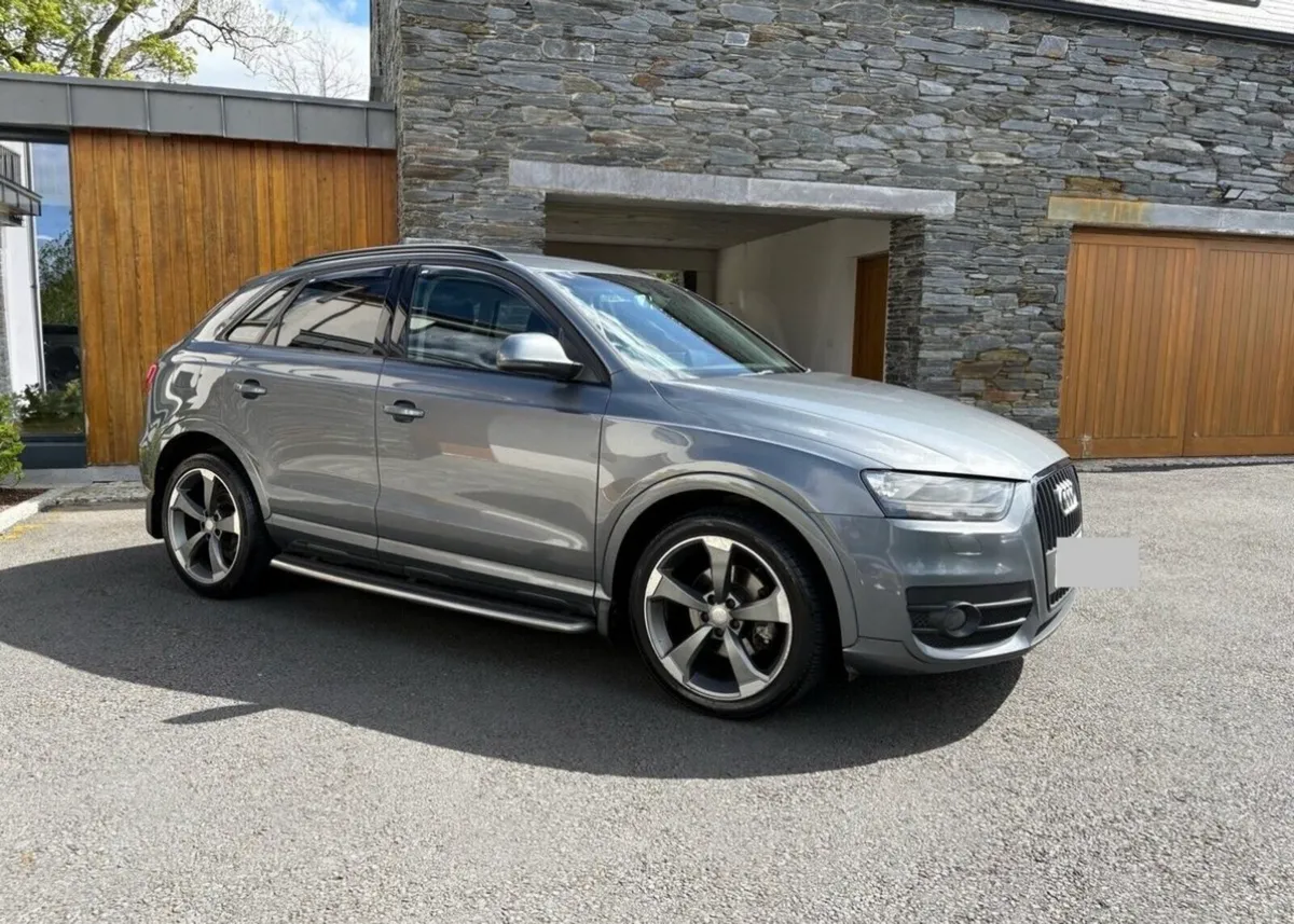 Audi Q3 Quattro Black Edition - Image 6
