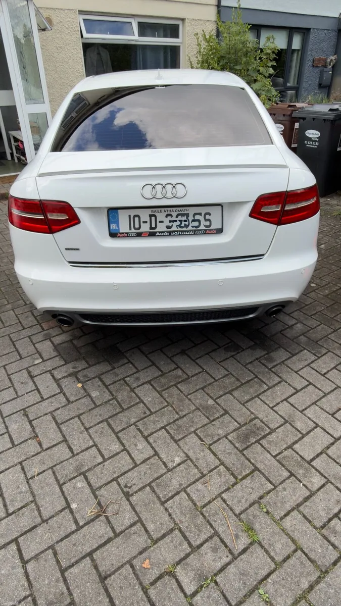 Audi A6 2010 - Image 2