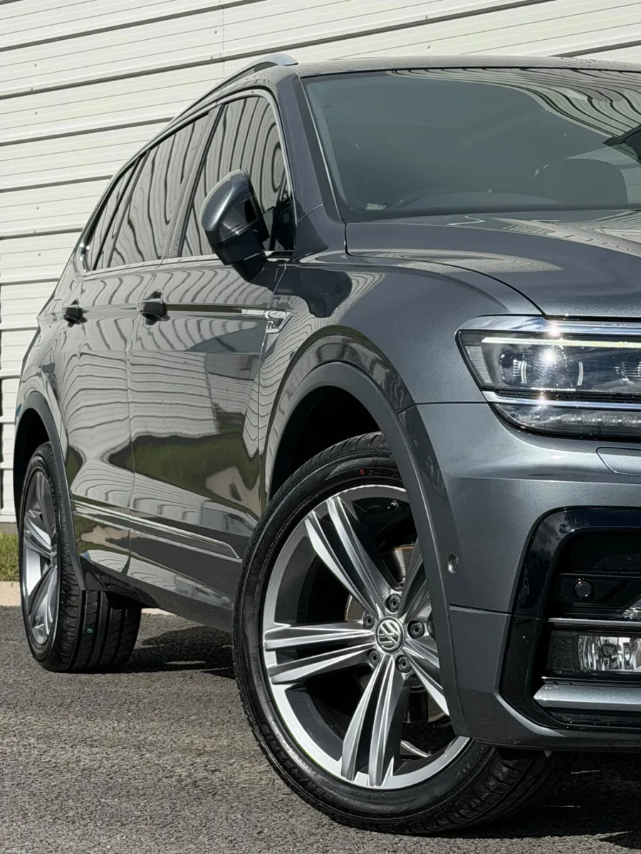 VW Tiguan 7seater Rline Auto - Image 3