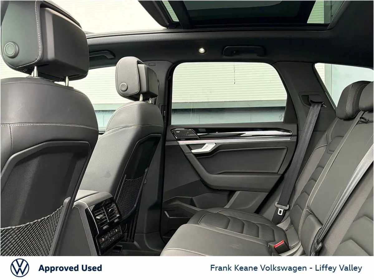 Volkswagen Touareg FINAL EDITION 3.0 TSI PHEV 462H - Image 6