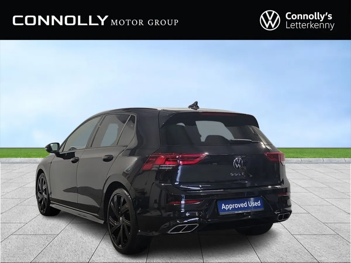 Volkswagen Golf 1.5 TSI 130HP R-Line *Black Pack H - Image 2