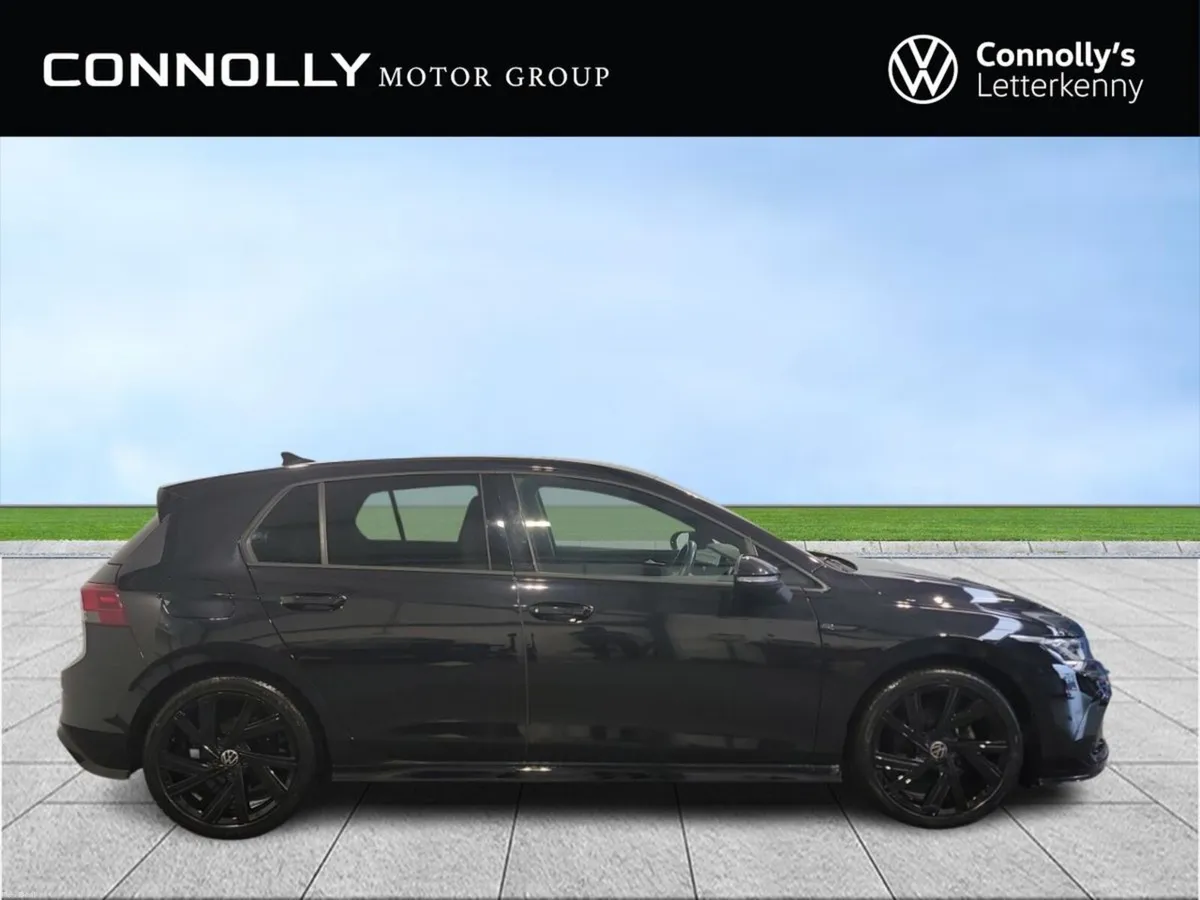 Volkswagen Golf 1.5 TSI 130HP R-Line *Black Pack H - Image 3