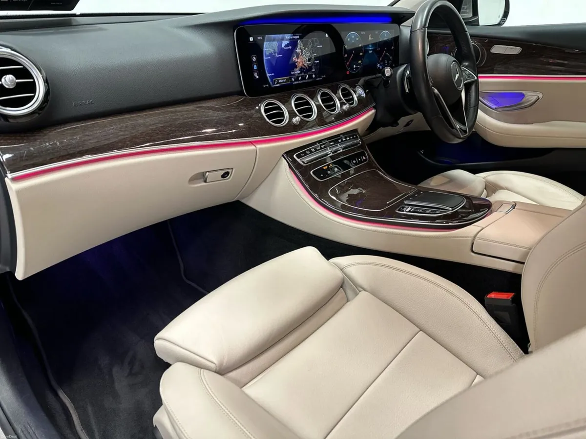 Mercedes-Benz E-Class E220 D AMG Exterior Line - Image 6