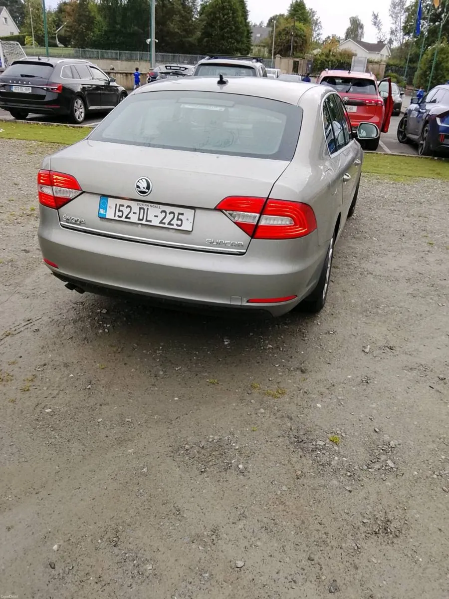 2015 Skoda Superb - Image 4