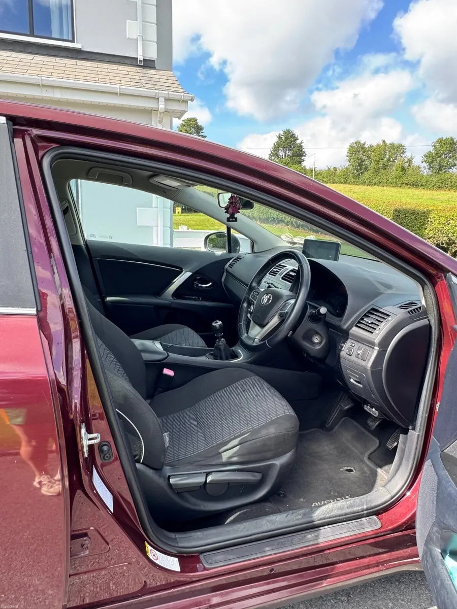 Toyota Avensis 2012 - Image 3
