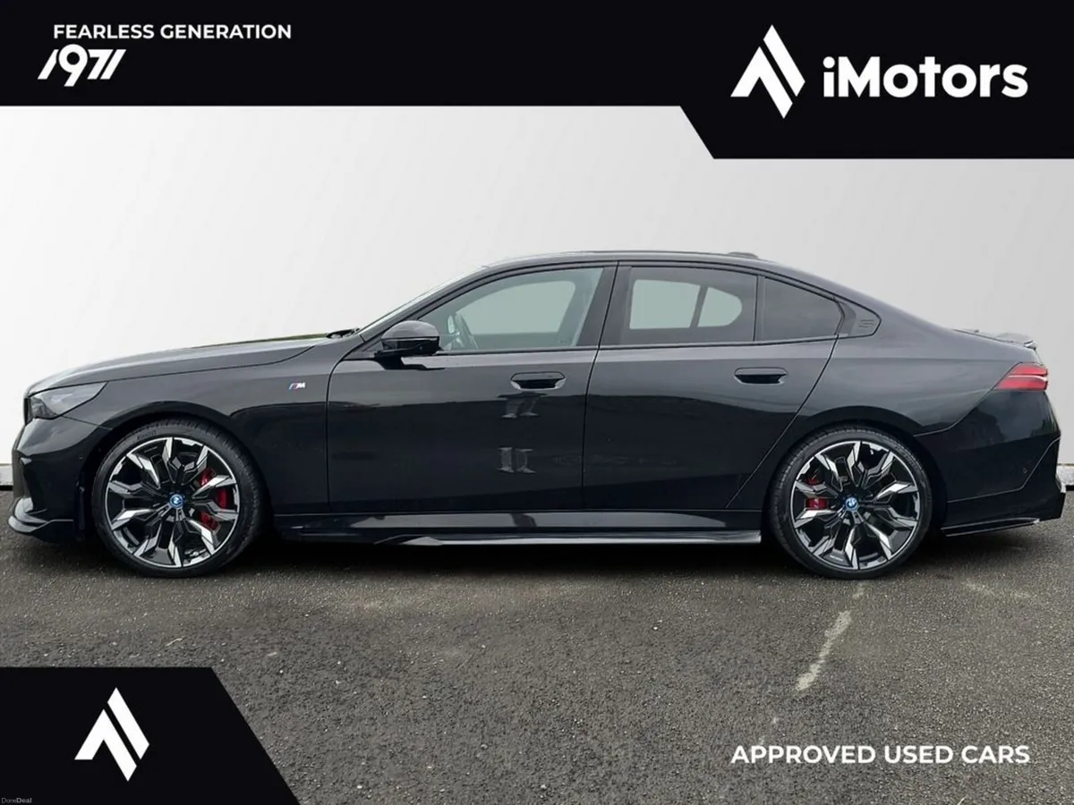 BMW i5 G60 Edrive40 M Sport PRO - Image 3