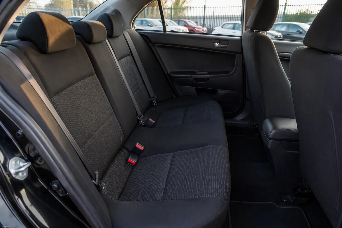 Mitsubishi Lancer 2008 - Image 3