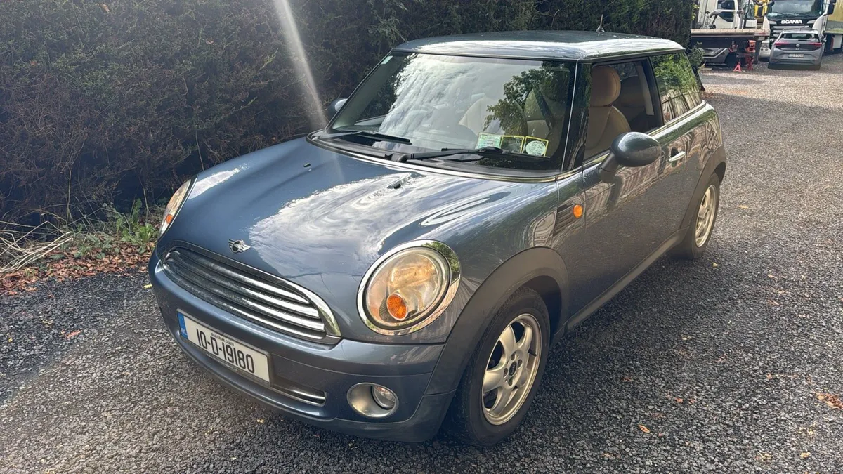 Mini Cooper 1.6 petrol 2010 - Image 1