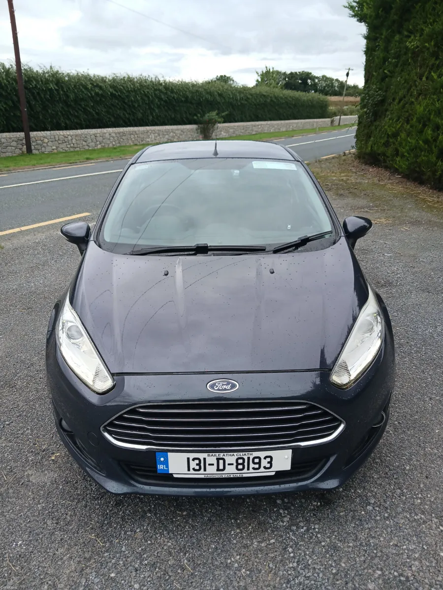 Ford Fiesta 2013 - Image 2